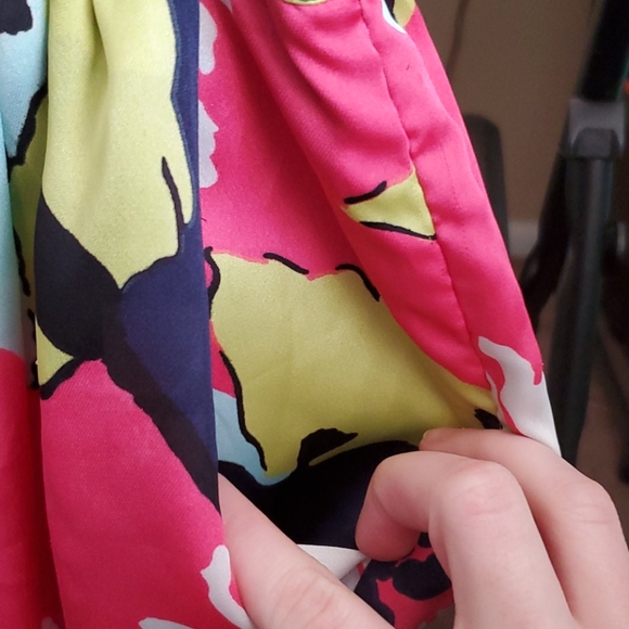 Forever 21 brand floral flowers skirt. - Picture 3 of 7